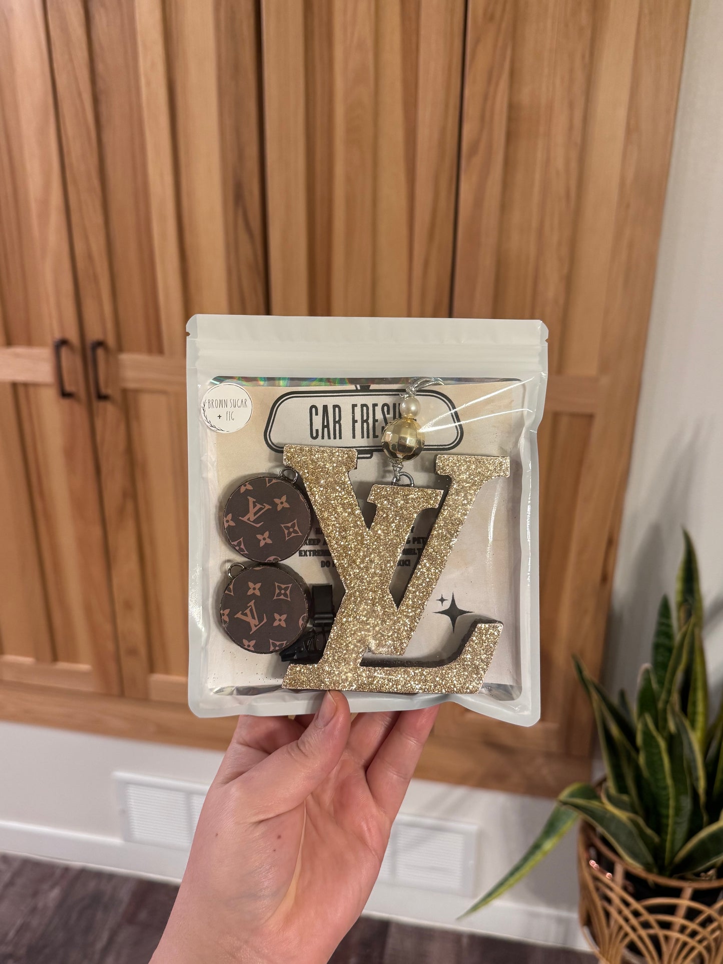 Louis V Freshie Bundle