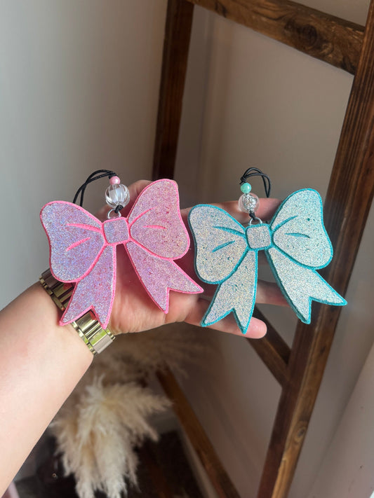 Shimmery Bow Freshie